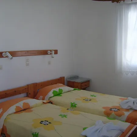 Hassouri Vasso Pensjonat Nausa